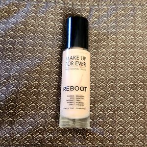 Make Up For Ever - Y218